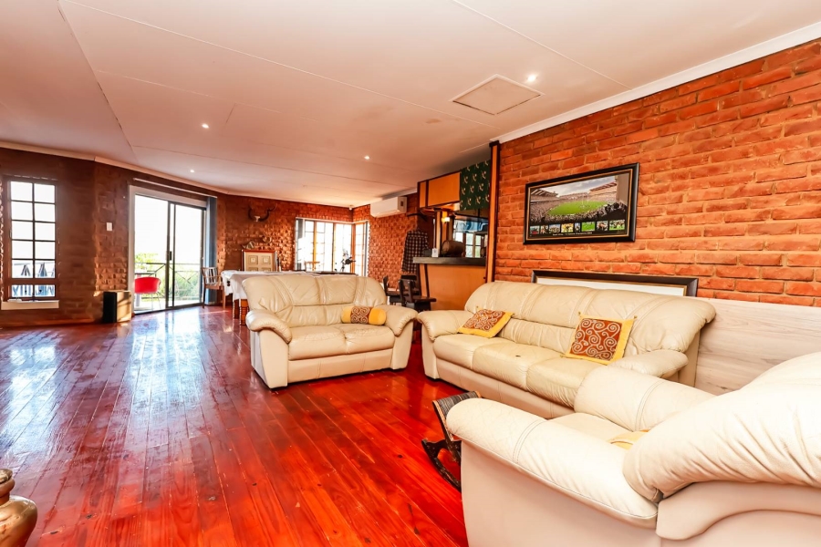 4 Bedroom Property for Sale in Ifafi North West